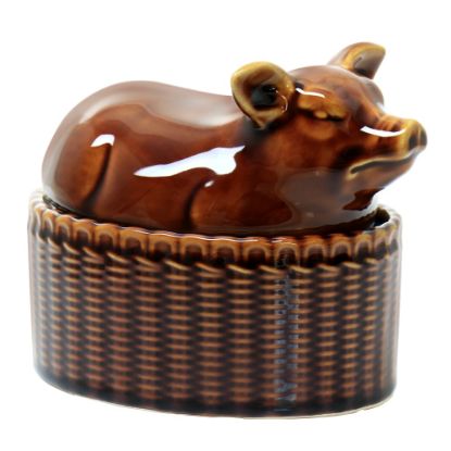 Picture of Martha Stewart Stoneware Sculpted Pig Covered Oval Baker, 6in, Brown