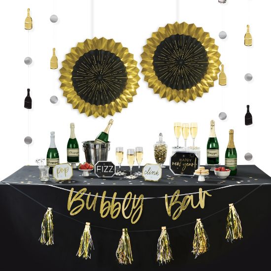 Picture of Amscan 244216 New Year Bubbly Bar Deluxe Decorating Kit, Multicolor