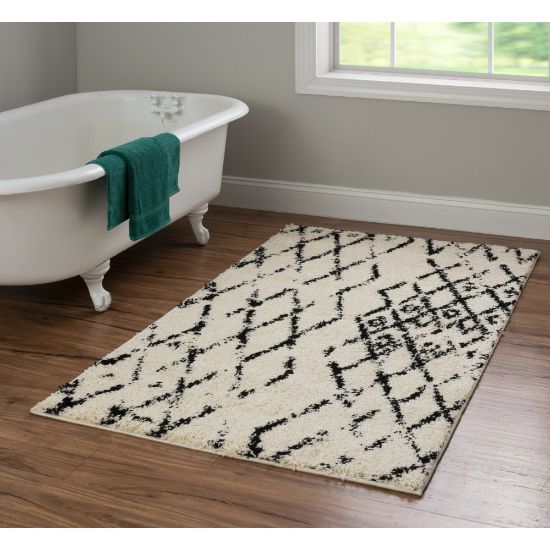 Picture of Linon Bijou Area Rug, 3ft x 5ft, Juno Ivory/Black